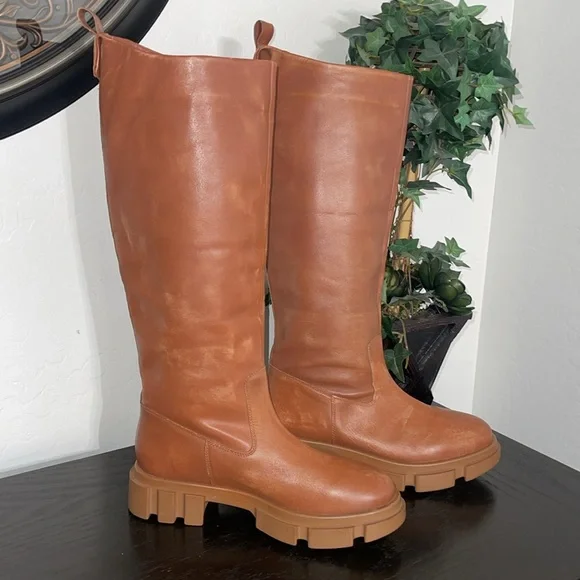 FREE PEOPLE Brooks Caramel Tall Boots size 39 Leather Lug heels combat boots. - Picture 4 of 16